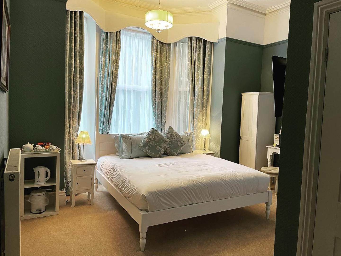 Balincourt Bournemouth Exterior foto A bedroom at the hotel