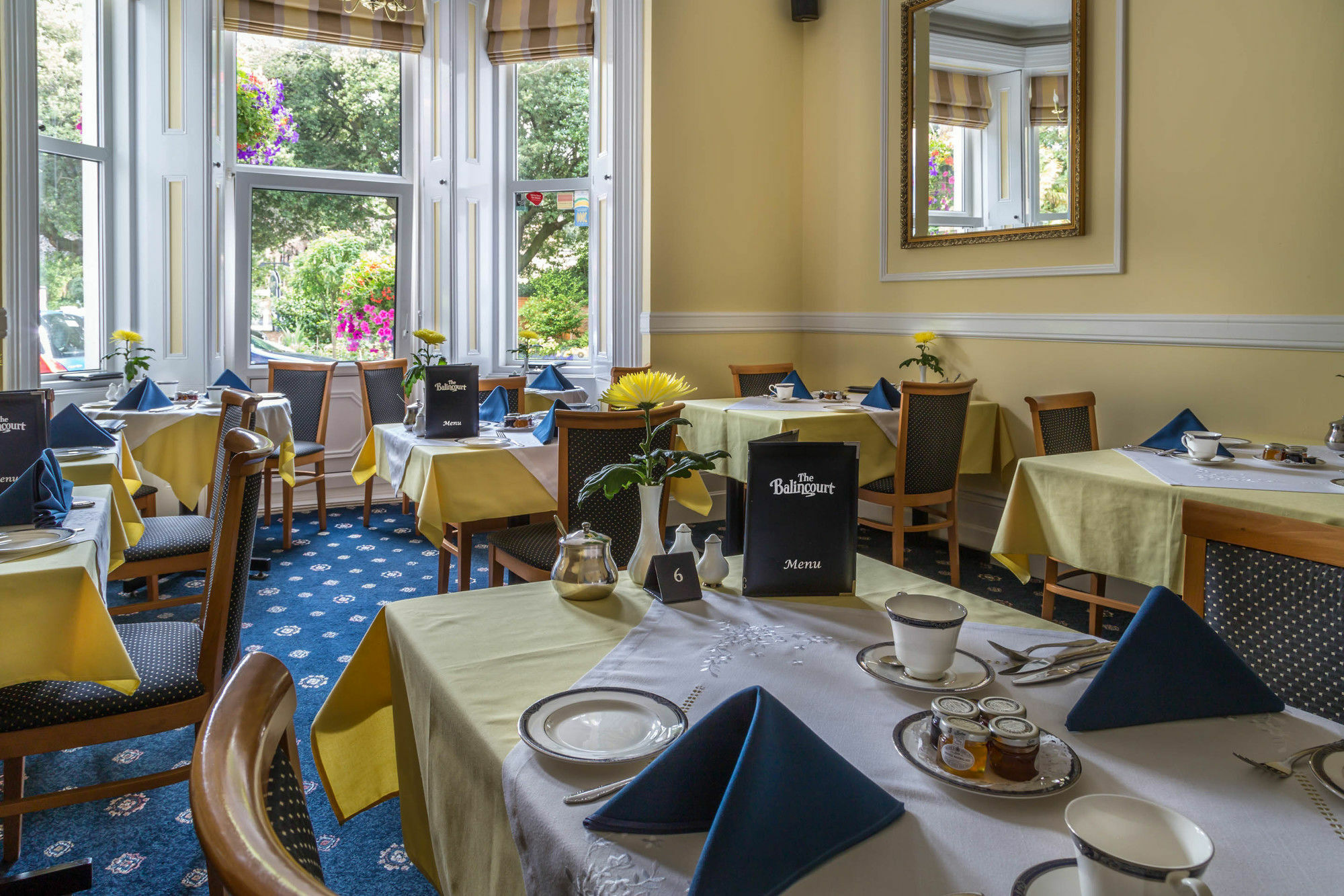 Balincourt Bournemouth Exterior foto The dining room at the hotel